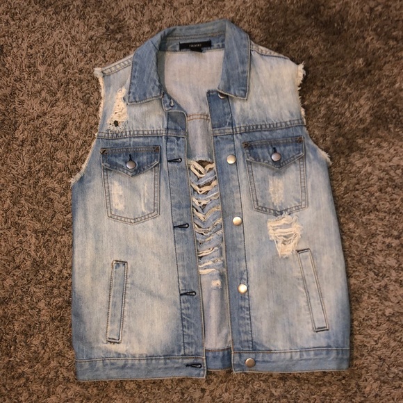 Cut-off Jean jacket - Picture 1 of 2